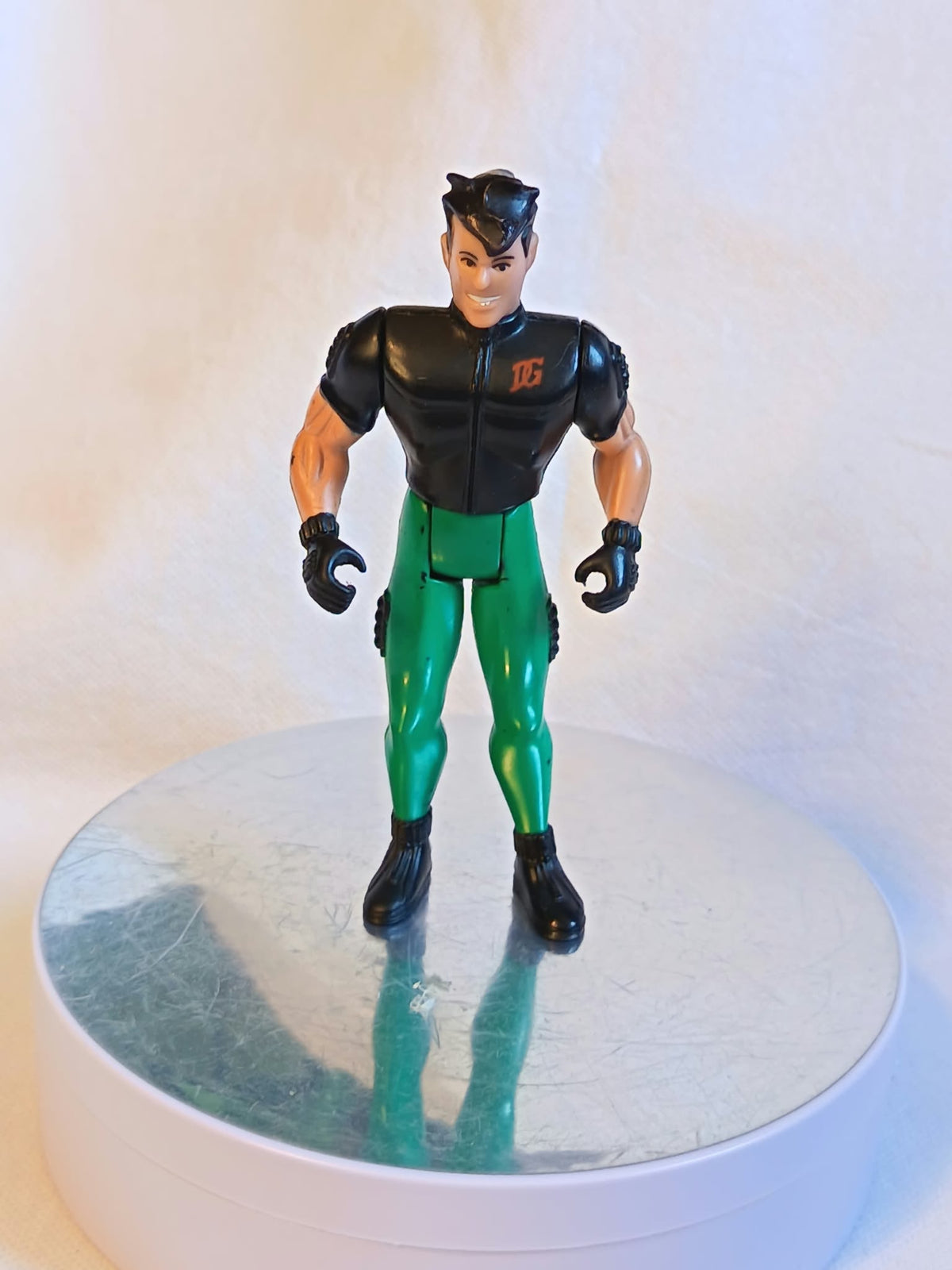 Figurine Dick Grayson Kenner 1994, univers Batman DC Comics