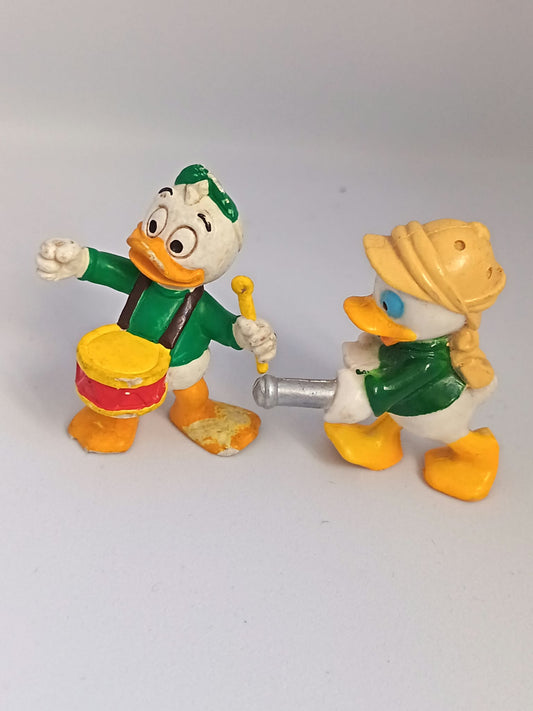 Lot de 2 figurines Loulou, neveu de Donald, Bullyland et Nestlé, 5cm