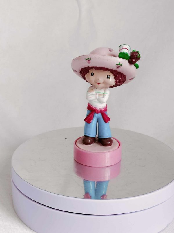 Figurine Charlotte aux fraises