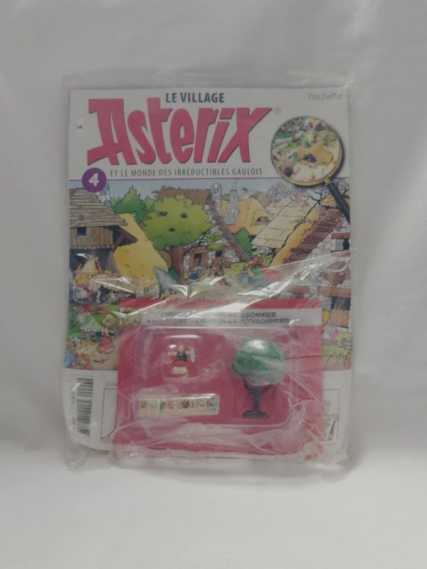 Numéro 4 du village ASTERIX