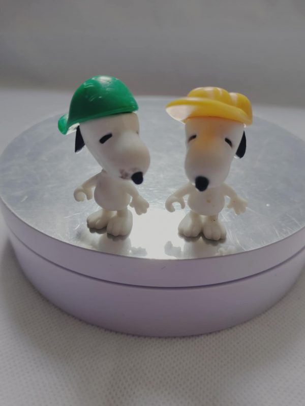 Lot de figurines SNOOPY Kinder