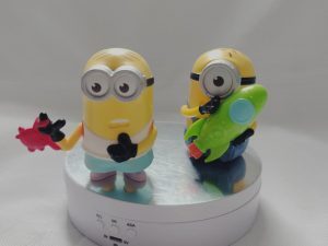 Lot de 2 Figurines MINIONS.