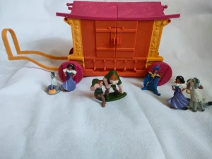 Lot jouets Le bossu de notre dame