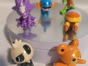 Lot de figurines pokemon