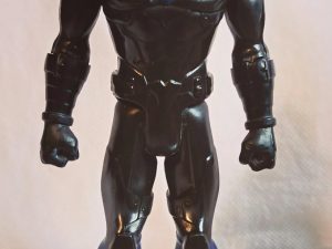 Figurine Nightwing DC Comics costume noir et bleu vue de face