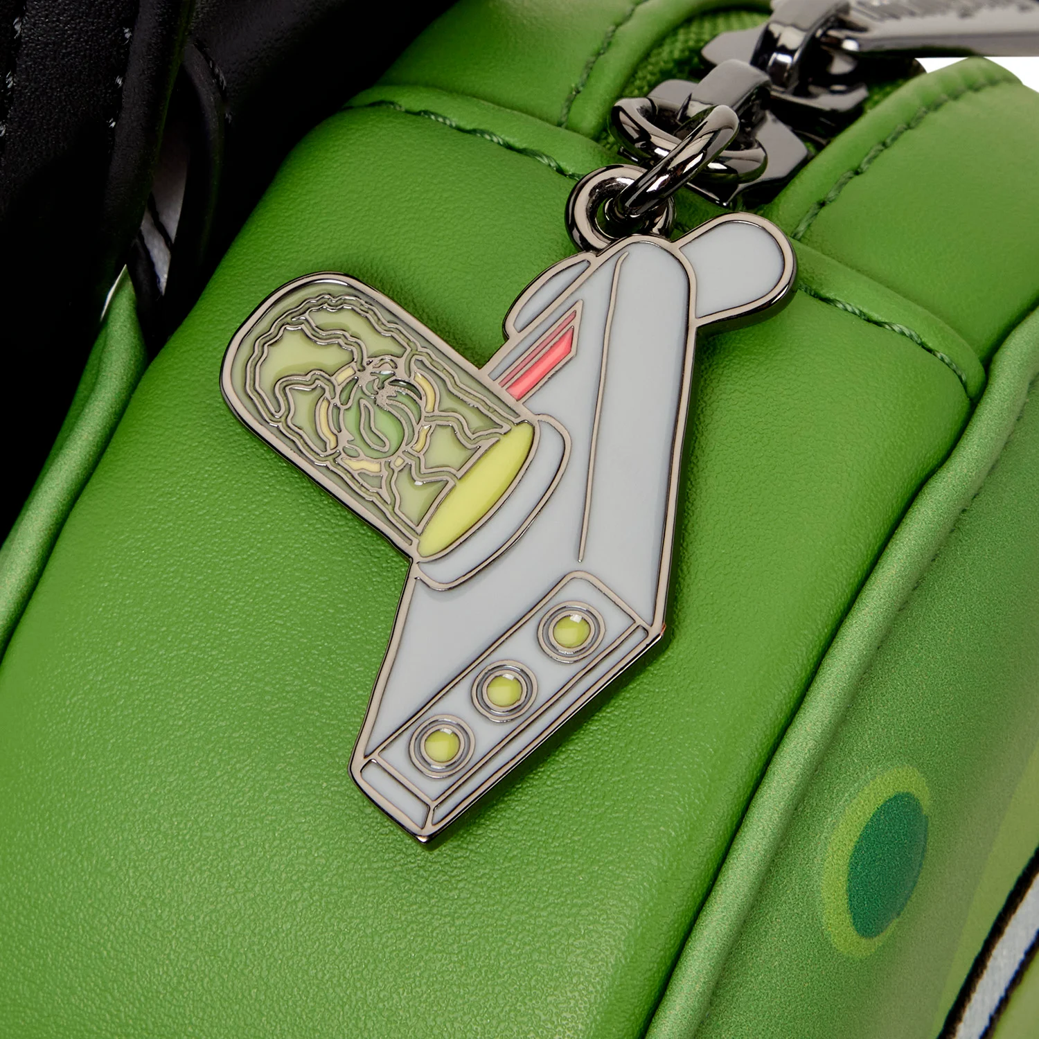 Rick & Morty Pickle Rick Sling bag bandoulière LoungeFly – Image 2