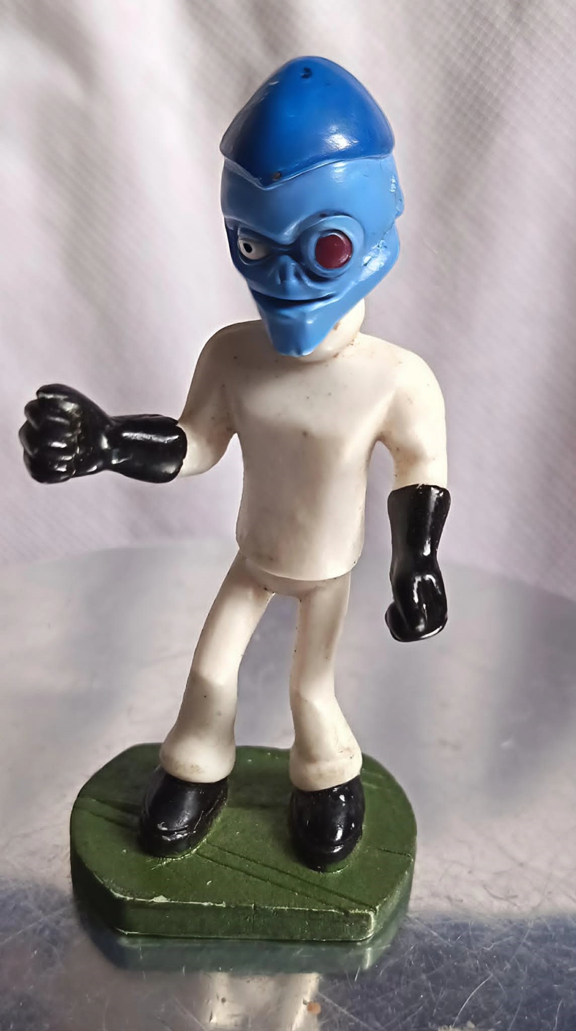 Figurine Dr Damage Weetos 2001 Butt-Ugly Martians martien bleu gants de boxe